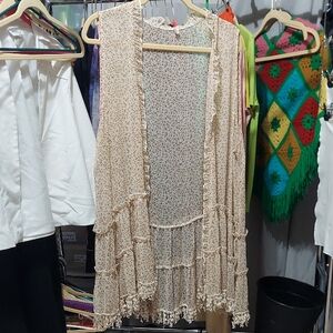 Floral Beige Sleeveless Cardigan invw318